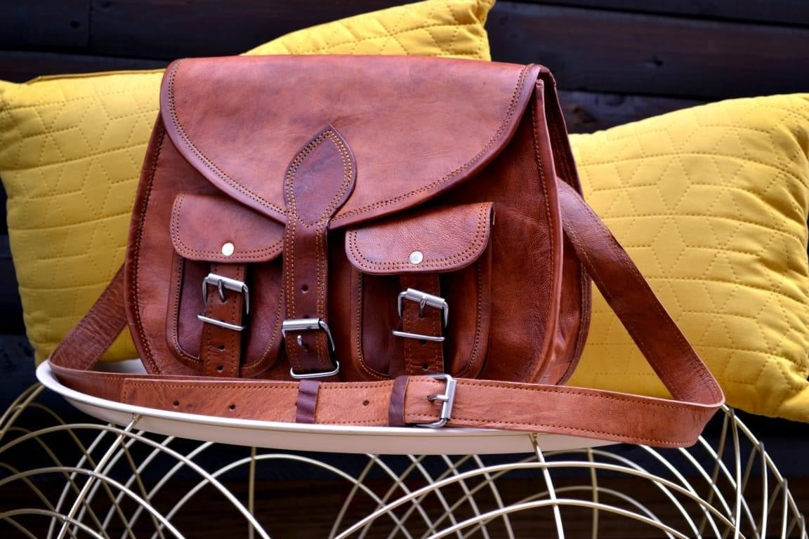 Thato Saddle Bag: Compact Elegance