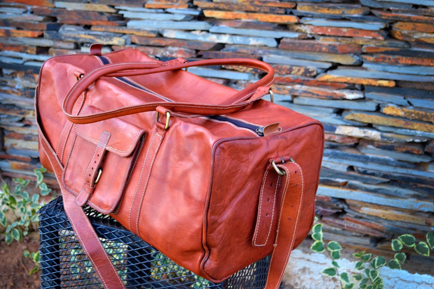 Monarch Duffel Bag: Spacious & Supreme