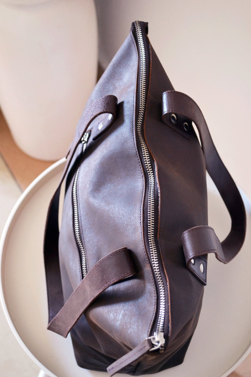 Everline Tote Bag: Enduring Elegance